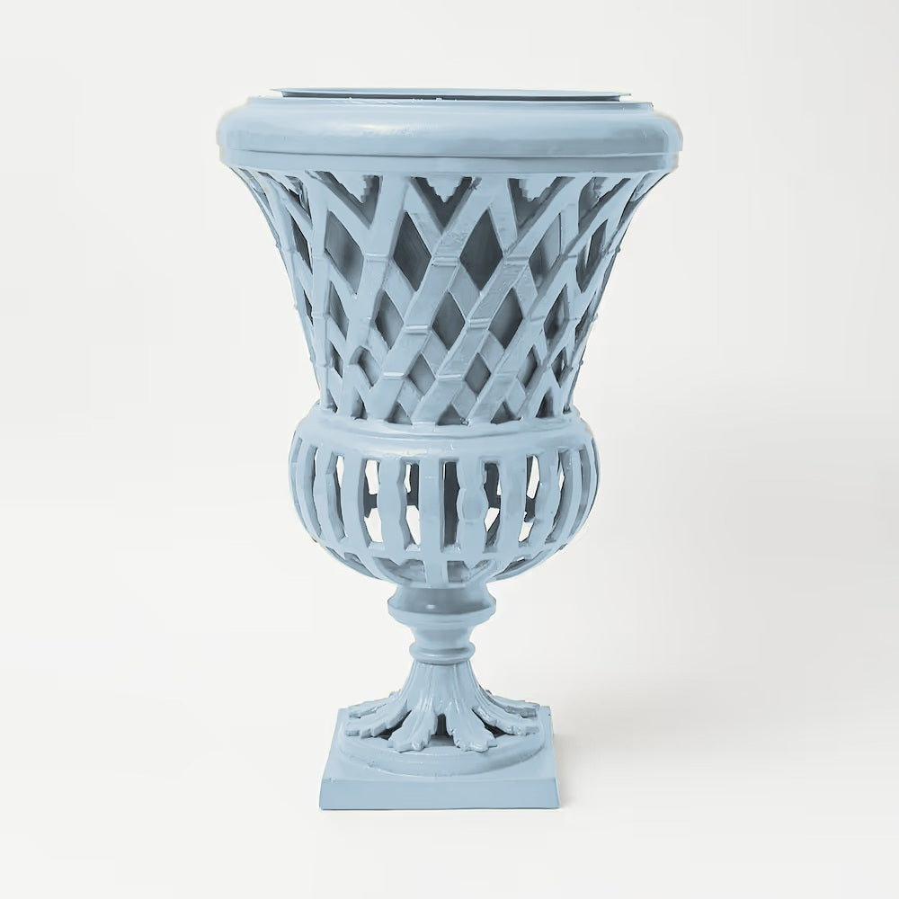 Lattice Garden Urn – Soft Blue